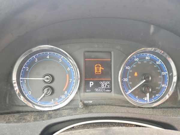 2017 TOYOTA COROLLA