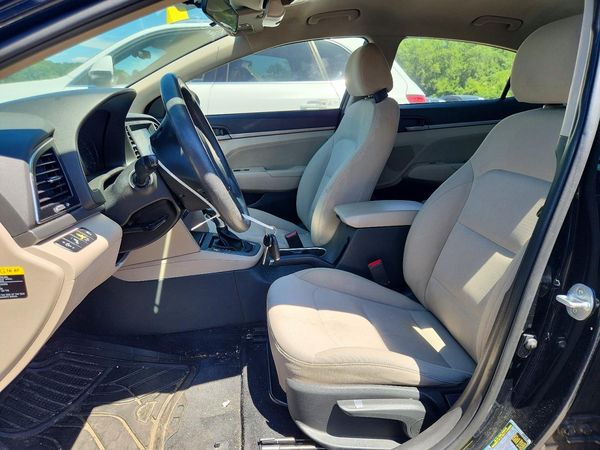 2018 HYUNDAI ELANTRA — DENT