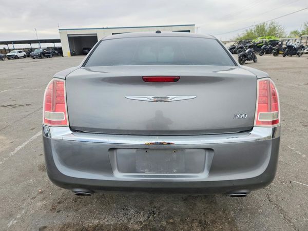 2012 CHRYSLER 300