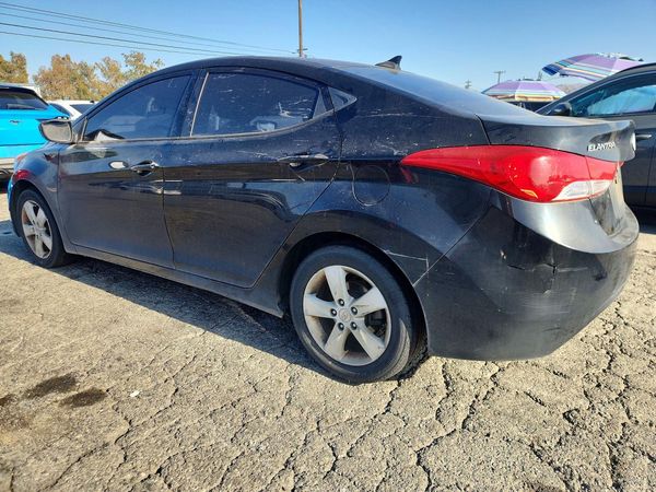 2013 HYUNDAI ELANTRA