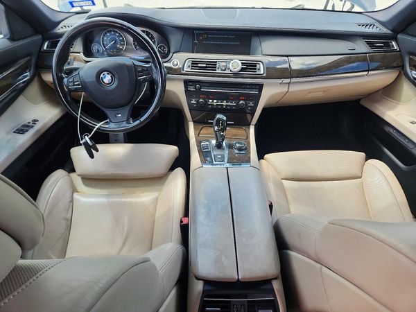 2012 BMW 750 750Li/Alpina B7