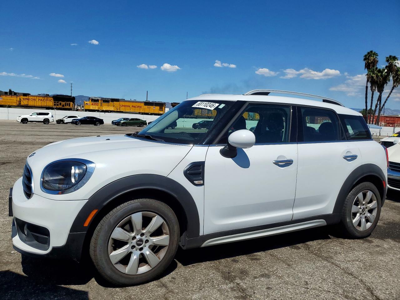 2018 MINI COOPER