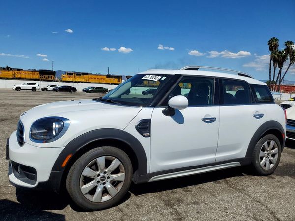 2018 MINI COOPER