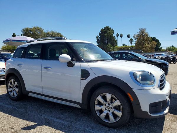 2018 MINI COOPER