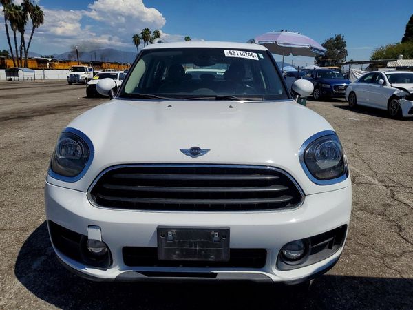 2018 MINI COOPER