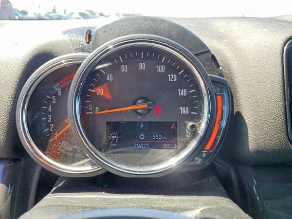 2018 MINI COOPER