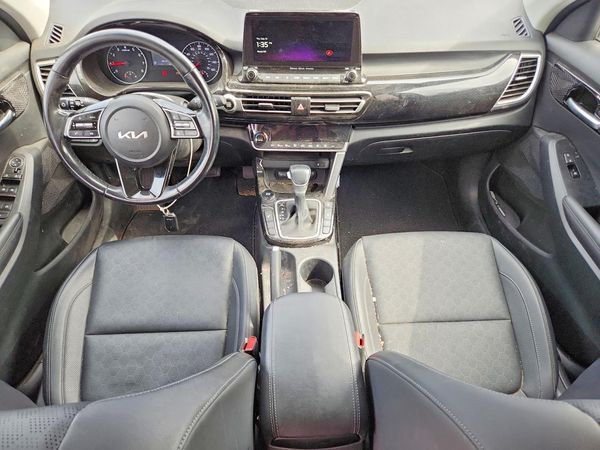 2023 KIA SELTOS EX