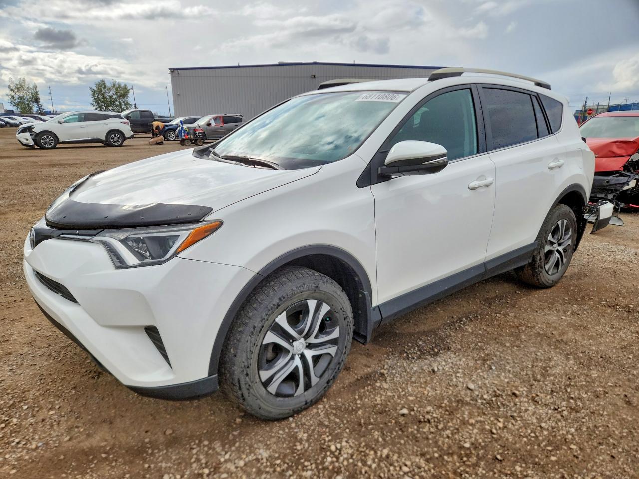 2016 TOYOTA RAV4 LE (X Grade) — Front 3/4