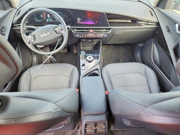 2024 KIA NIRO