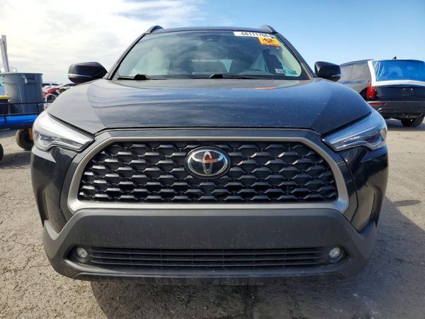 2022 TOYOTA COROLLA CROSS XLE