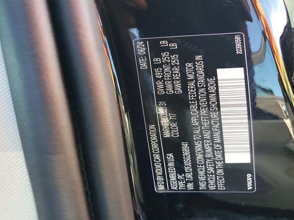 2025 VOLVO S60 Core