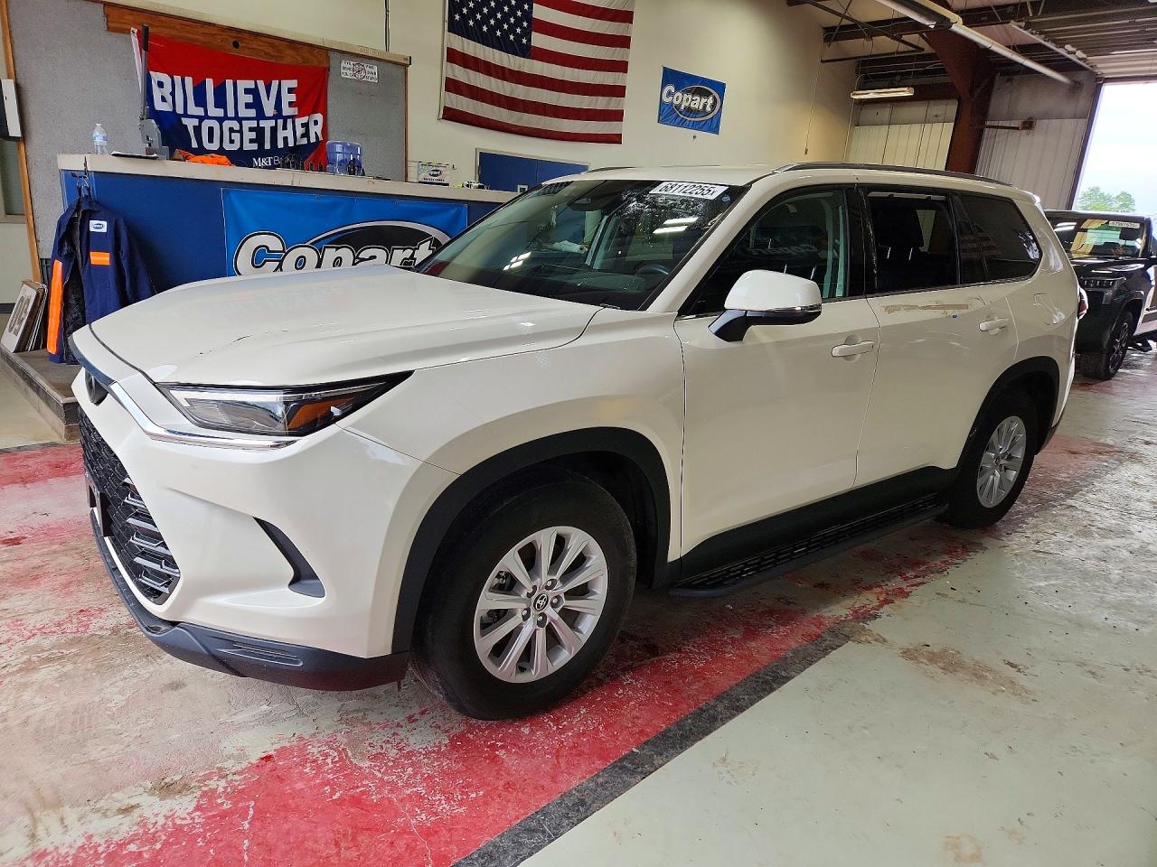 2024 TOYOTA GRAND HIGHLANDER — Front 3/4