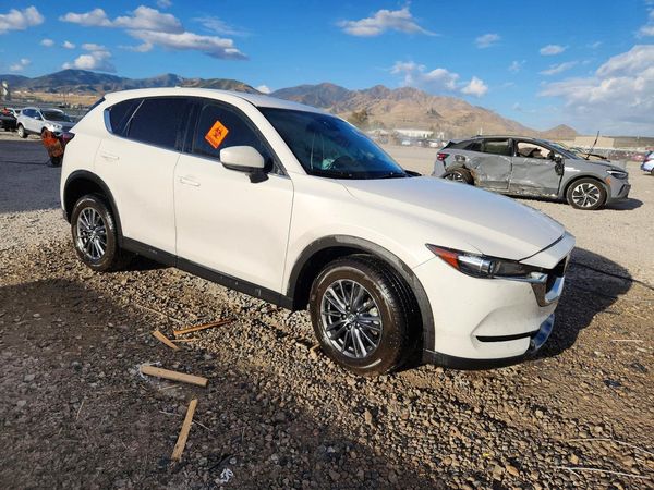 2019 MAZDA CX-5 Touring — Passenger 3/4