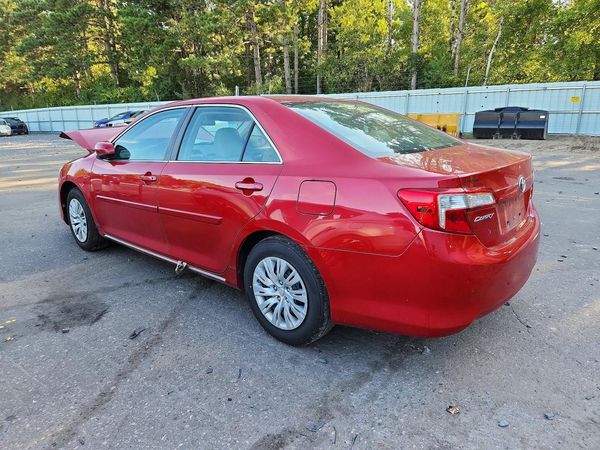 2014 TOYOTA CAMRY