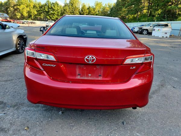2014 TOYOTA CAMRY