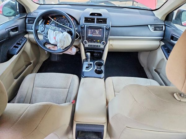 2014 TOYOTA CAMRY