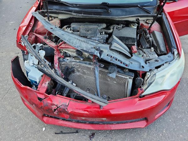 2014 TOYOTA CAMRY