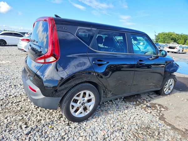 2022 KIA SOUL
