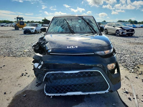 2022 KIA SOUL
