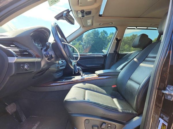2012 BMW X5 xDrive35i — DENT