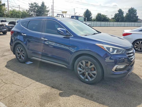 2017 HYUNDAI SANTA FE — Passenger 3/4