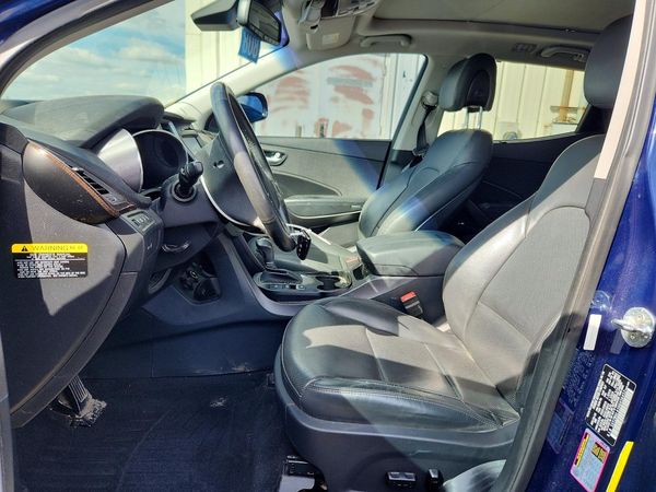 2017 HYUNDAI SANTA FE — DENT