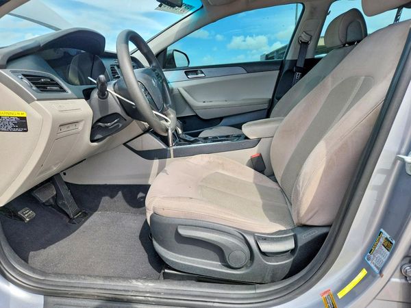 2017 HYUNDAI SONATA SE, Eco