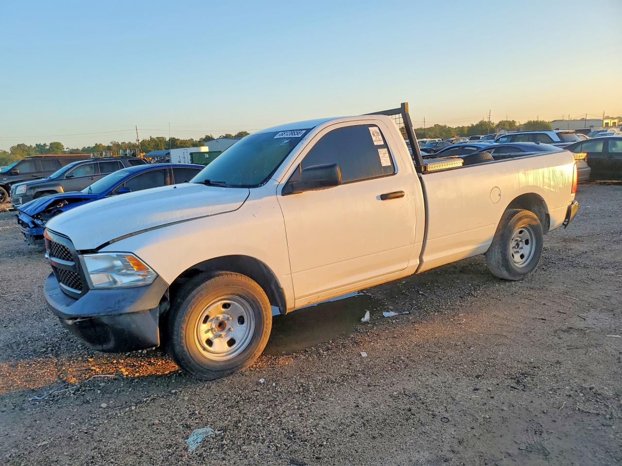2019 RAM 1500 Classic DS — Front 3/4