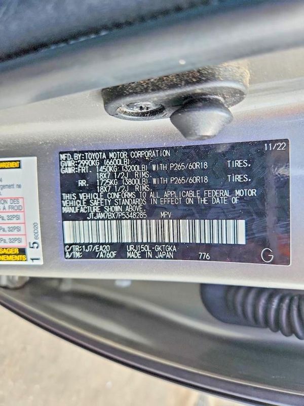 2023 LEXUS GX 460 Premium