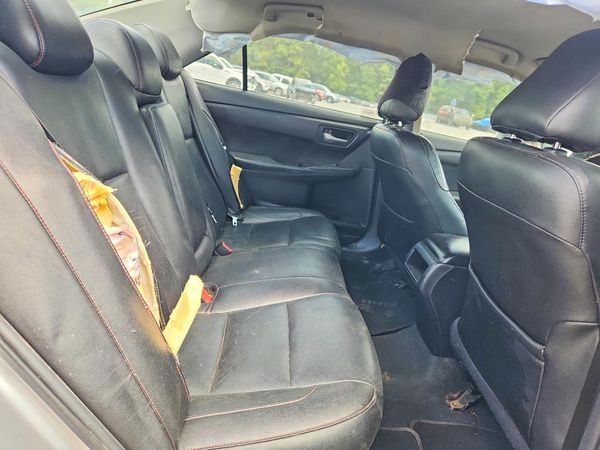 2016 TOYOTA CAMRY
