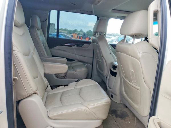 2015 CADILLAC ESCALADE ESV Luxury — PSRS