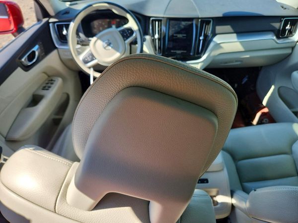 2018 VOLVO XC60