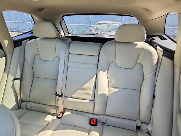 2018 VOLVO XC60