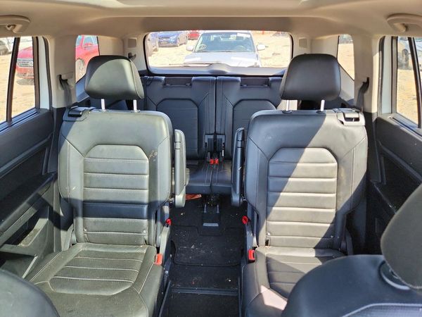 2018 VOLKSWAGEN ATLAS 4Motion SEL Premium — SUVN