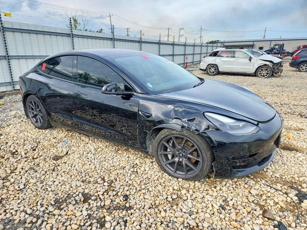 2021 TESLA MODEL 3 — Passenger 3/4