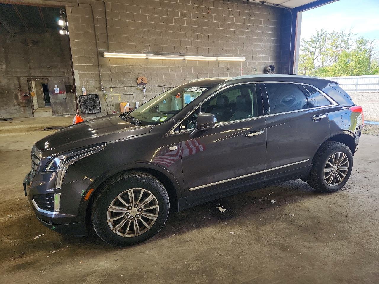 2017 CADILLAC XT5