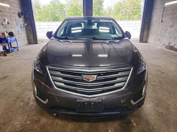 2017 CADILLAC XT5