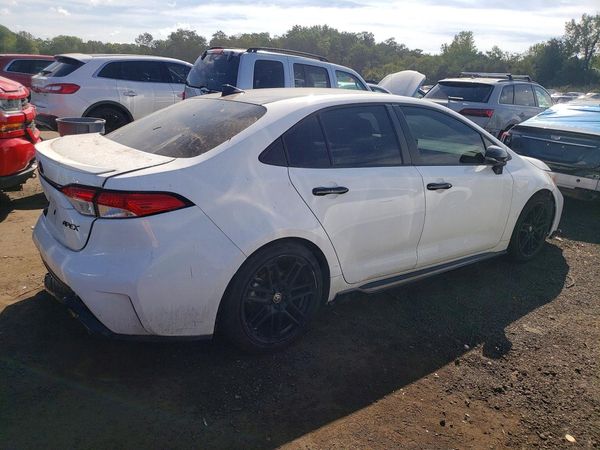 2022 TOYOTA COROLLA SE