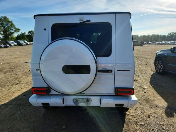 2015 MERCEDES-BENZ G G63 AMG 4-Matic