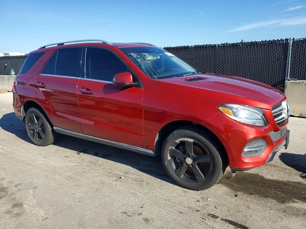 2016 MERCEDES-BENZ GLE-CLASS GLE350 — Passenger 3/4