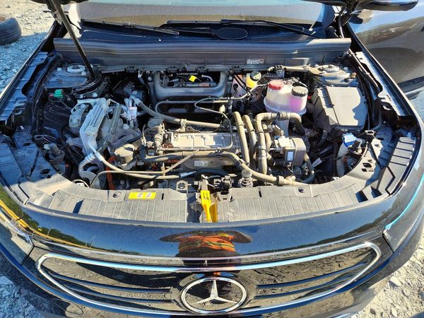 2023 MERCEDES-BENZ ALL OTHER EQB300 4MATIC — Engine bay