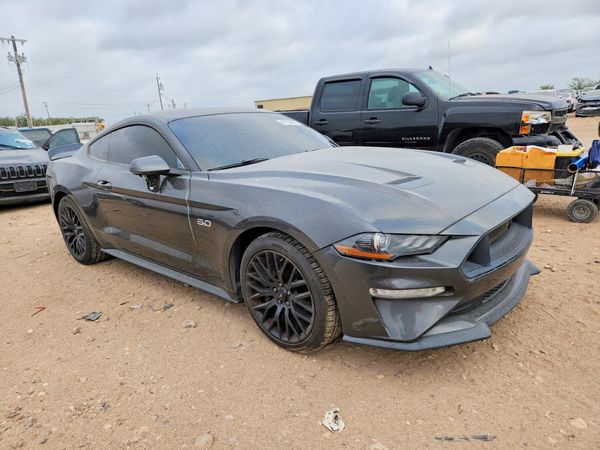 2019 FORD MUSTANG GT Coupe — Passenger 3/4
