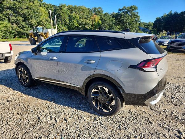 2023 KIA SPORTAGE SX-PRESTIGE or SX-P