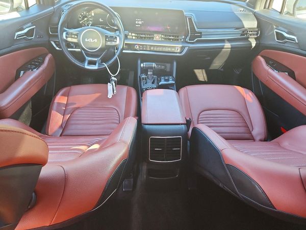 2023 KIA SPORTAGE SX-PRESTIGE or SX-P