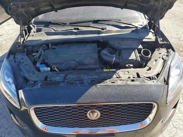 2018 JAGUAR ETYPE S — Engine bay