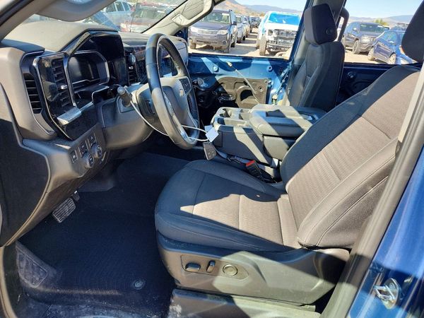 2024 CHEVROLET SILVERADO LT-L — DENT