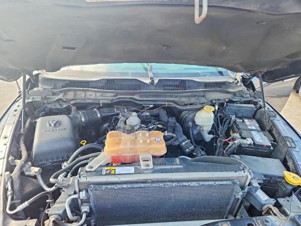 2017 RAM 1500 SLT — Engine bay