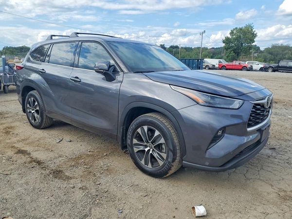 2022 TOYOTA HIGHLANDER