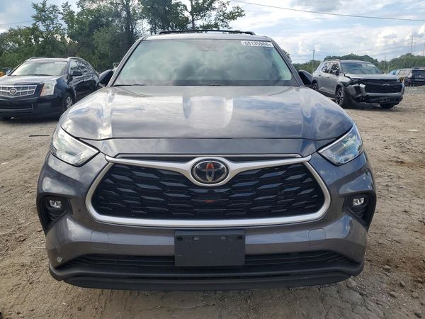 2022 TOYOTA HIGHLANDER