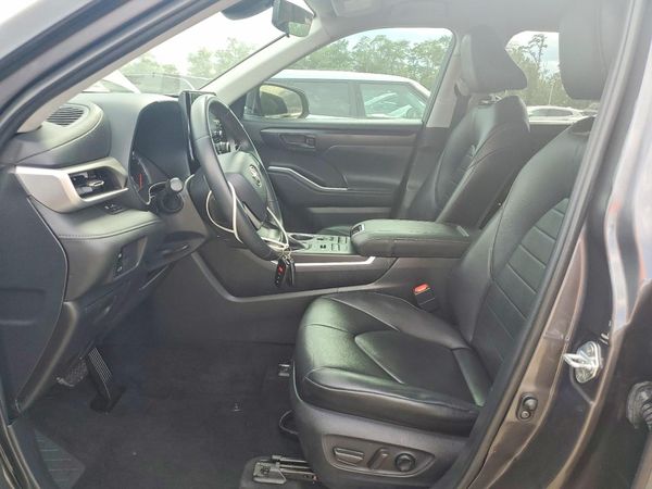 2022 TOYOTA HIGHLANDER